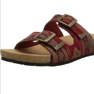 Minnetonka Red and Brown Woven pattern with double Buckle Sandals - 8